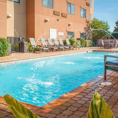 Courtyard By Marriott Pensacola Downtown Hotel Exterior photo